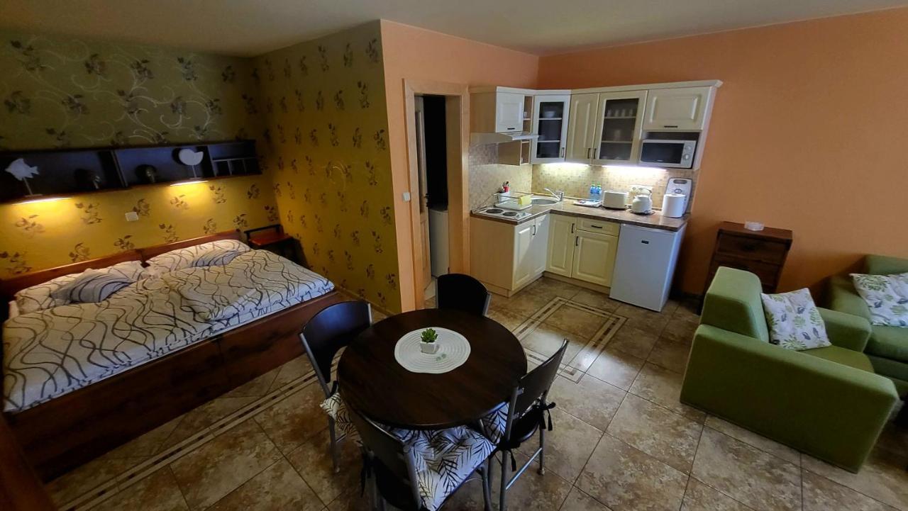Aparthotel Selfness Rožňava Zewnętrze zdjęcie