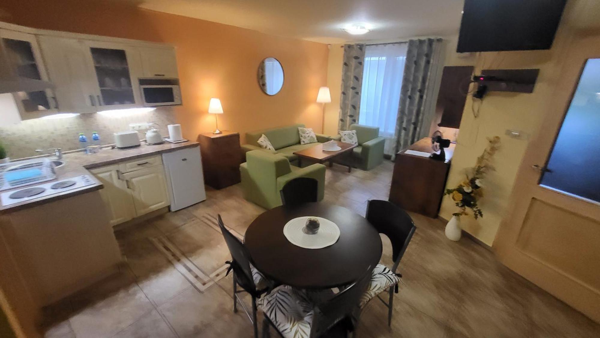 Aparthotel Selfness Rožňava Zewnętrze zdjęcie